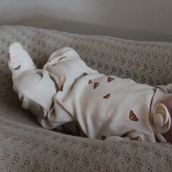 VacVac Studio Toulon Newborn Crossover Suit - Croissant Mini 2