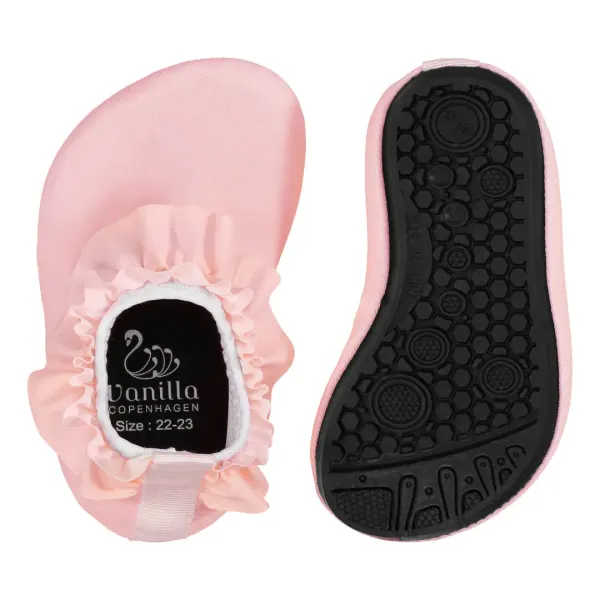 Vanilla Copenhagen Anti-slip Ruffle Swim Shoes - English Rose