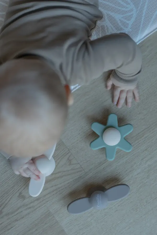 Vanilla Copenhagen Baby Suction Spinner Set - 3 piece 2