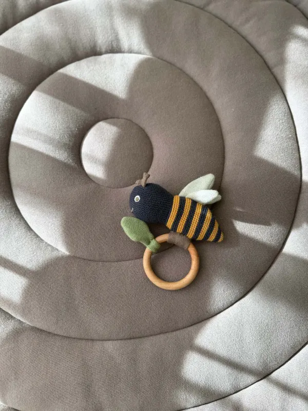 Vanilla Copenhagen Rattle- Honeybee 2