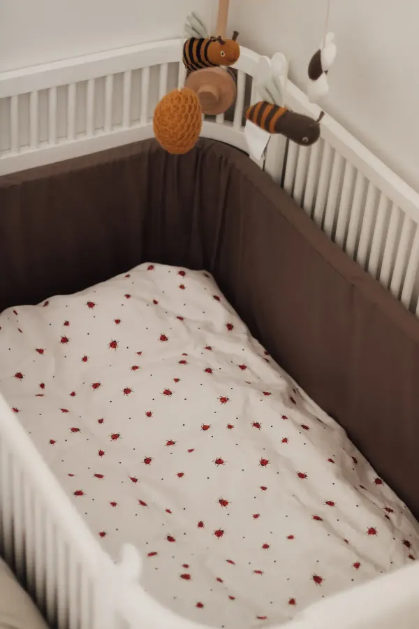 Vanilla Copenhagen Bed Bumper Cot - Wood 2