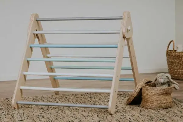 Leg & Go Pikler Triangle Pastel 2