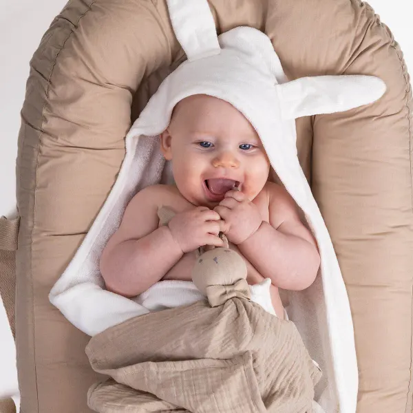 ELODIE Hooded Towel - Vanilla White Bunny 2