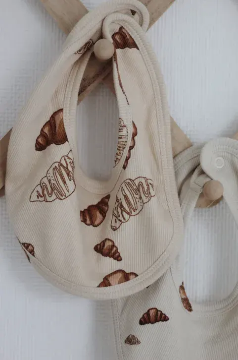 VACVAC Studio - Organic Bibs - Croissant Mini - Pack of 2 2