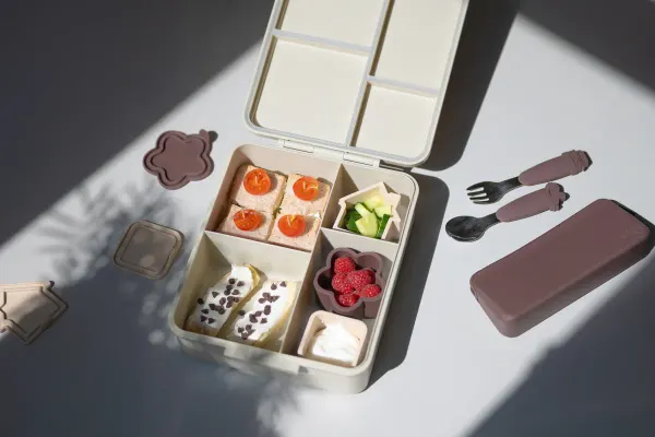 Citron Grand Lunchbox (Includes Lunchbox & Thermos) - Vehicles 2