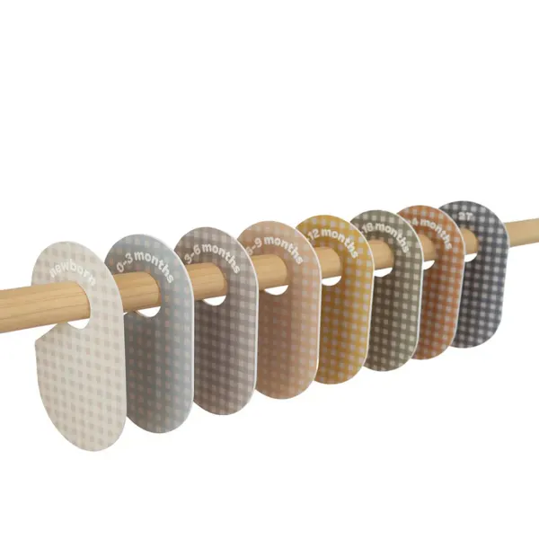 3 Sprouts closet dividers (newborn to 24 months) - gingham 2