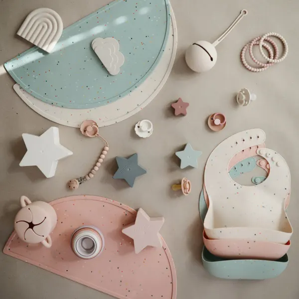 Mushie Silicone Bib Vanilla Confetti 2