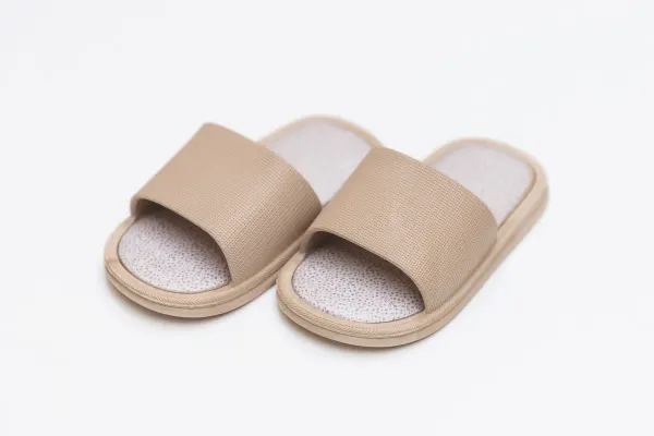 Mrs Ertha Beach Slippers - Taupe with earthy dots 2