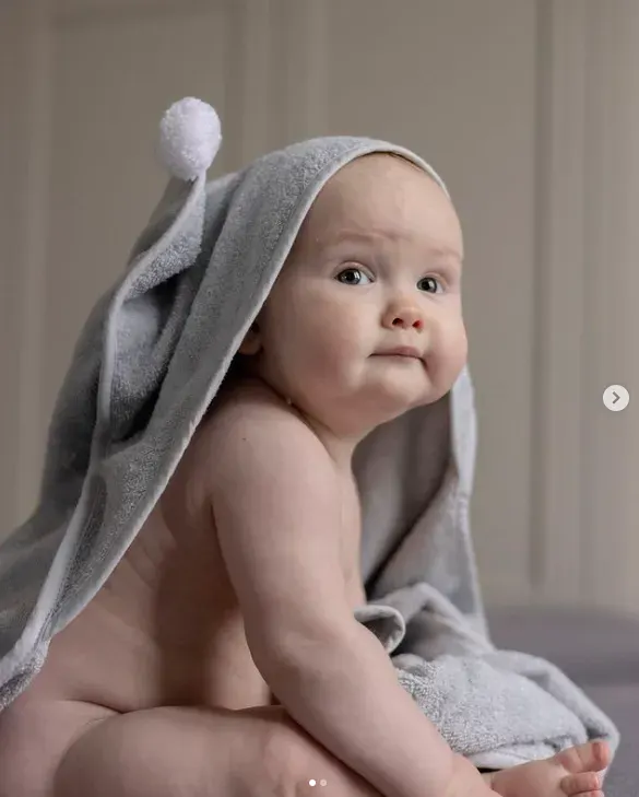 Vanilla Copenhagen - Vanilla - Hooded Towel w Pom-Pom (Oeko Tex 100% 2