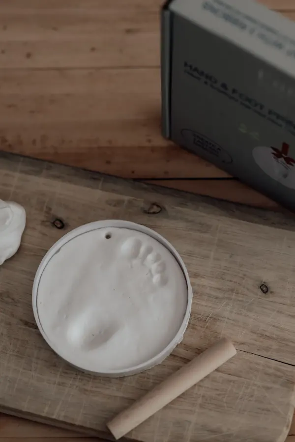 Vanilla Copenhagen - Hand and Foot Print Clay Memories- White 2 Vanilla Copenhagen - Hand and Foot Print Clay Memories- White 2