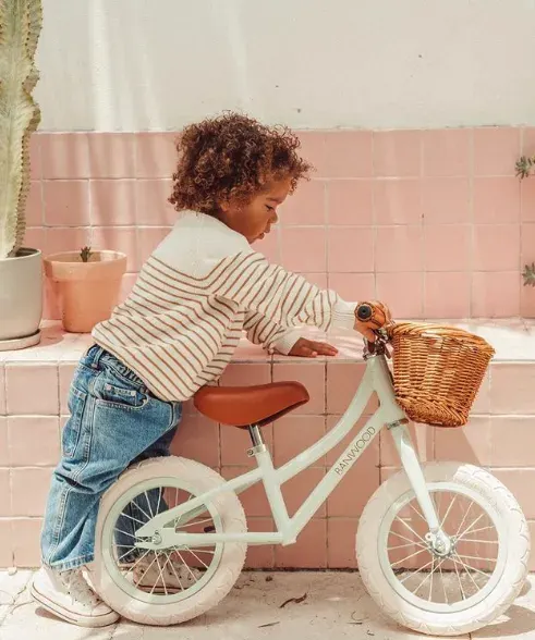 Banwood Balance Bike - Vintage - Cream 2
