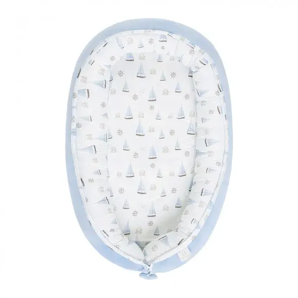MAYLILY Premium Bamboo Baby Nest - Sailboats light blue