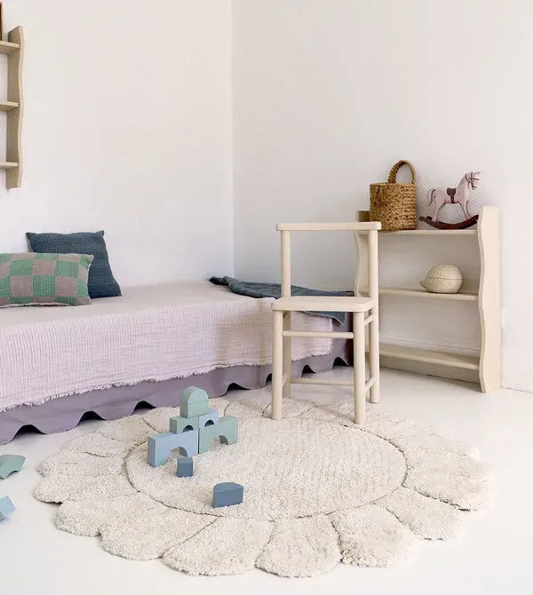 Nattiot Round Washable Cotton Children's Bedroom Rug "petals" finish - GABRIELLE 2