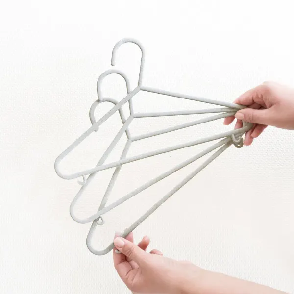 3 Sprouts grey speckles wheat straw hangers (15 per set) 2