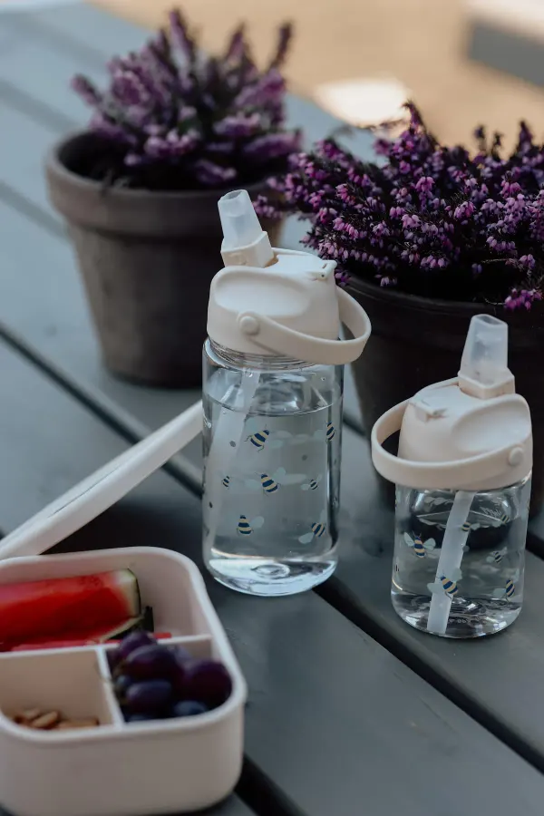 Vanilla Copenhagen Drinking Bottle - Tritan Honeybee - 350ml 2