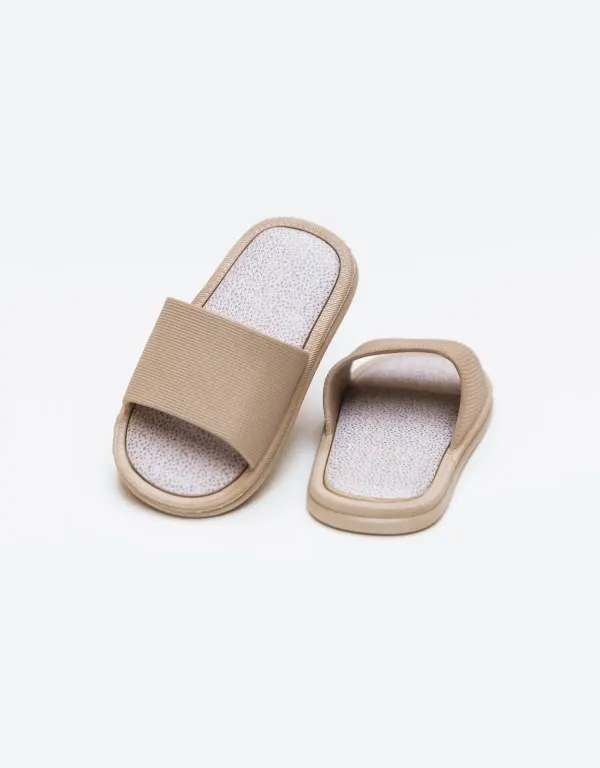Mrs Ertha Beach Slippers - Taupe with earthy dots
