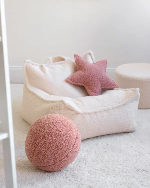 Wigiwama Star Cushion - Guava 2