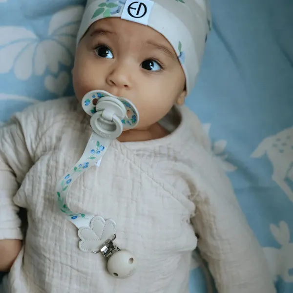 Elodie Pacifier Clip Wood - Blueberry Bliss 2